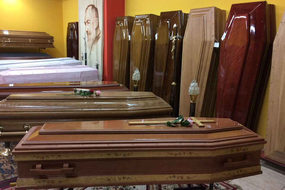 Agenzia Funebre - 09